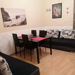 https://apartman-miki.in-istria.net