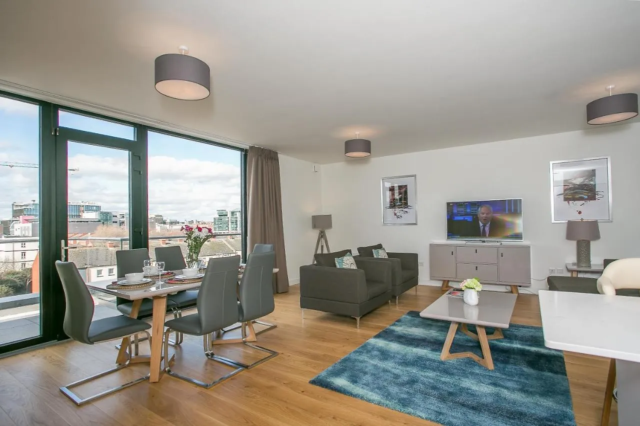 Grand Canal Square Apartments Dublin Irland