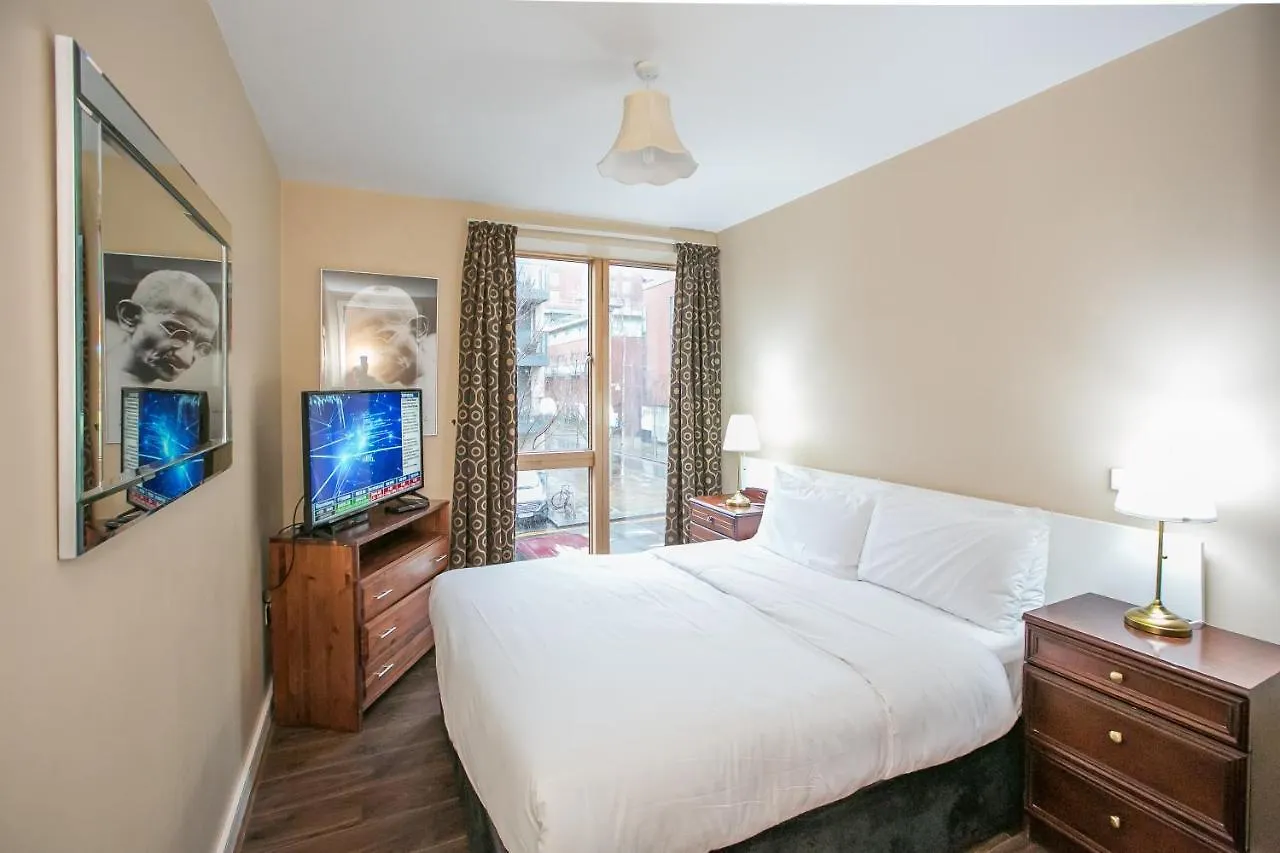 Grand Canal Square Apartments Dublin 0*,  Ireland