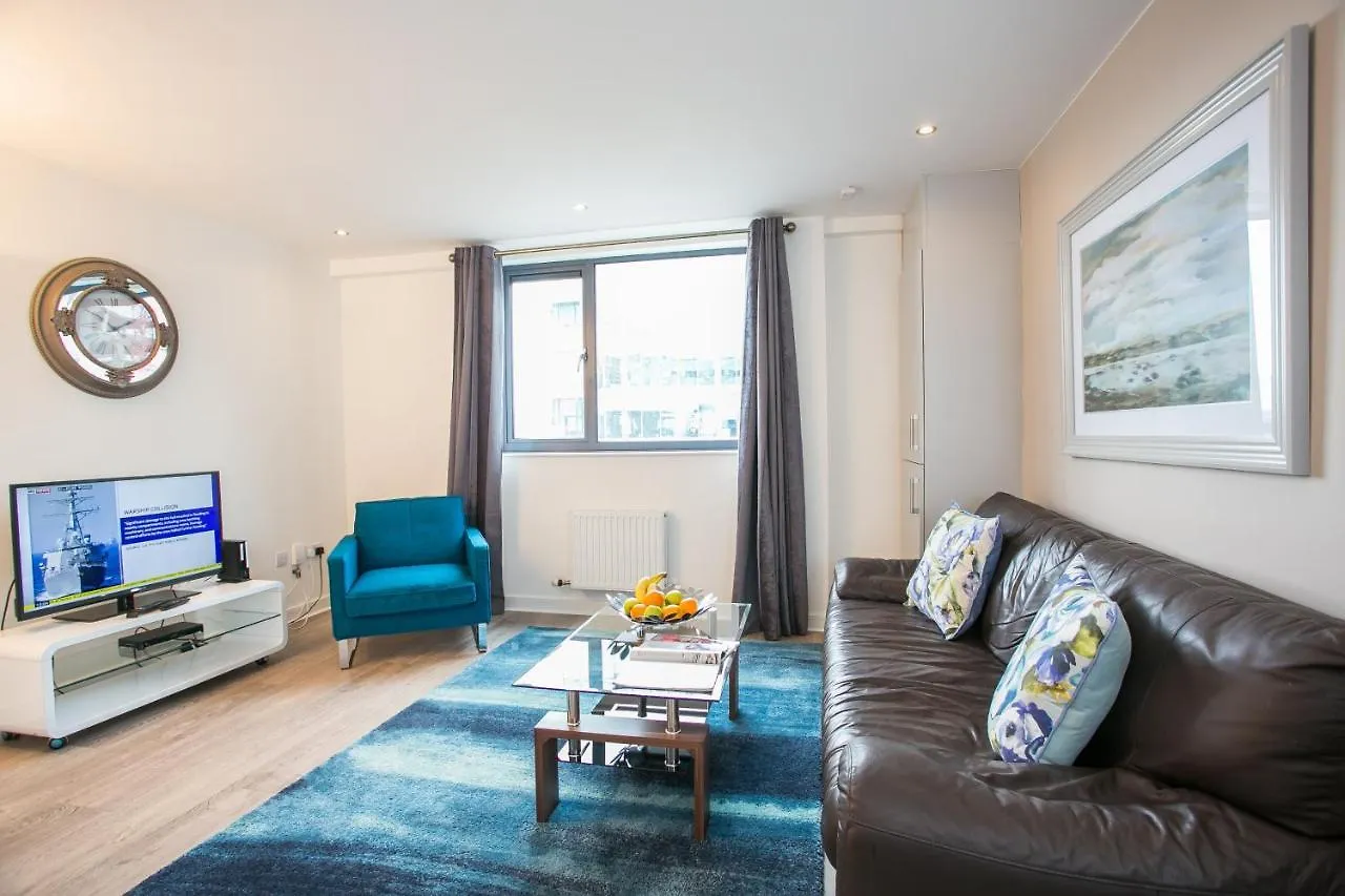 Grand Canal Square Apartments Дублин