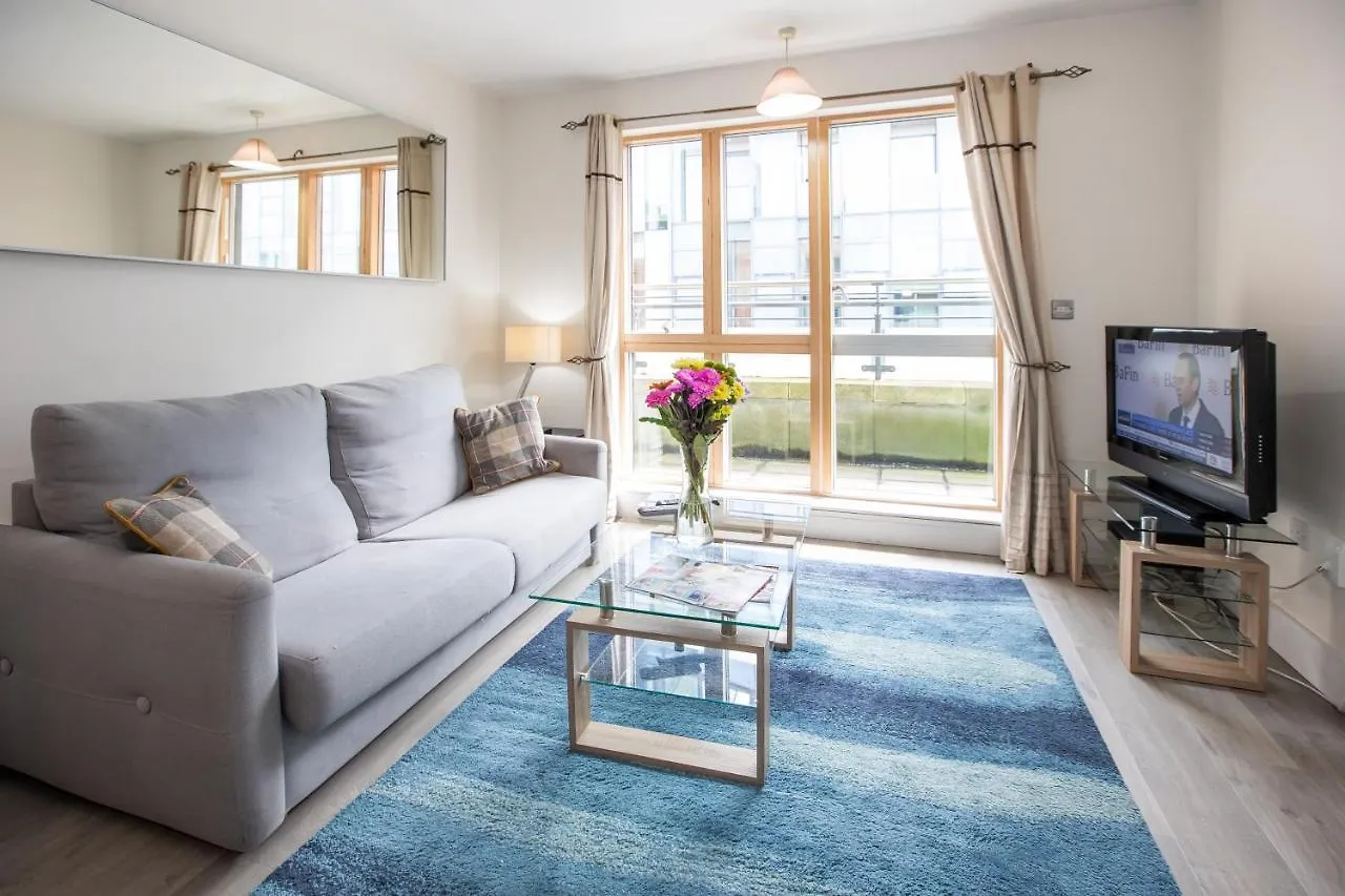 Grand Canal Square Apartments Дублин Ирландия