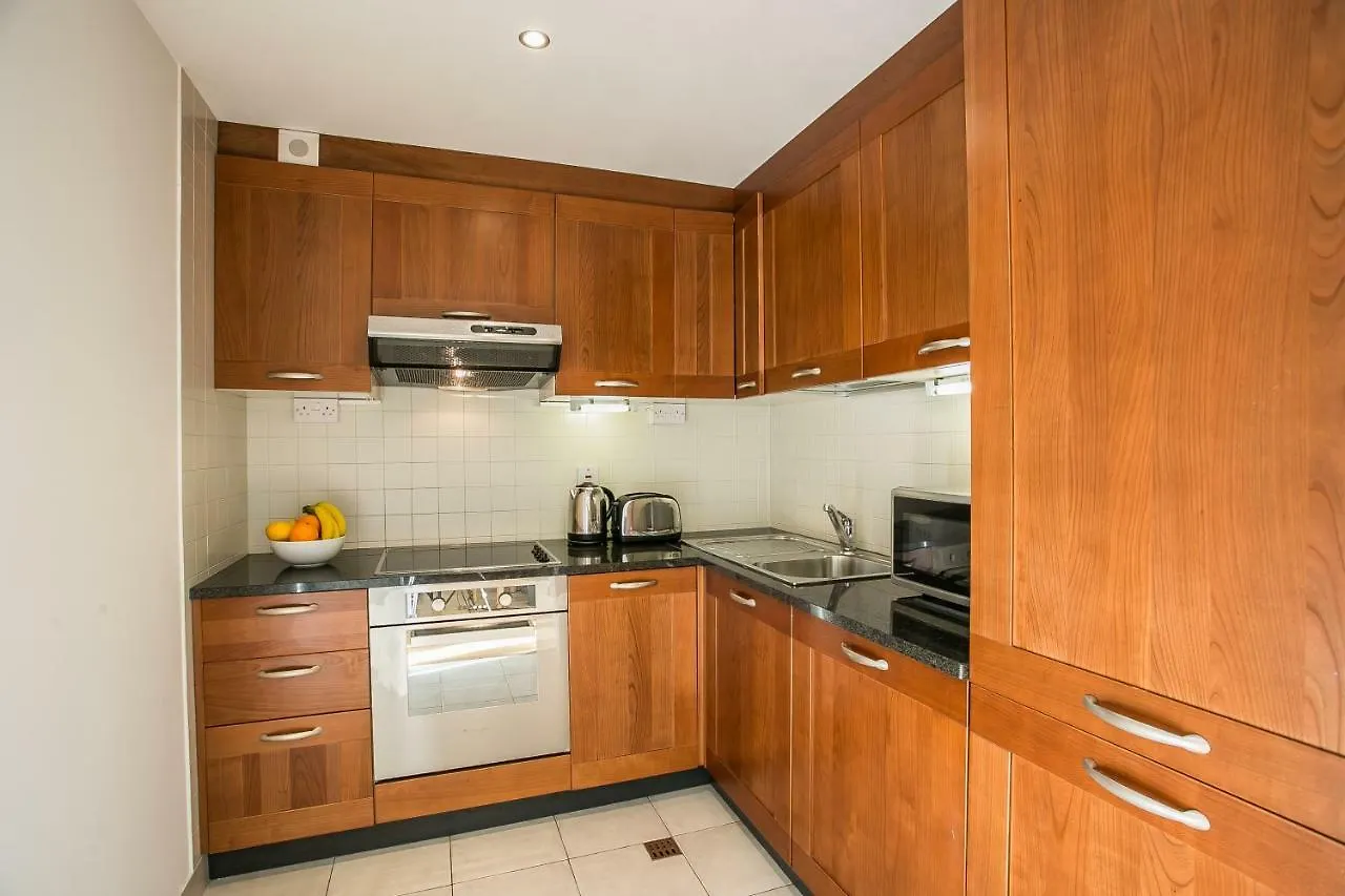 Grand Canal Square Apartments Дублин