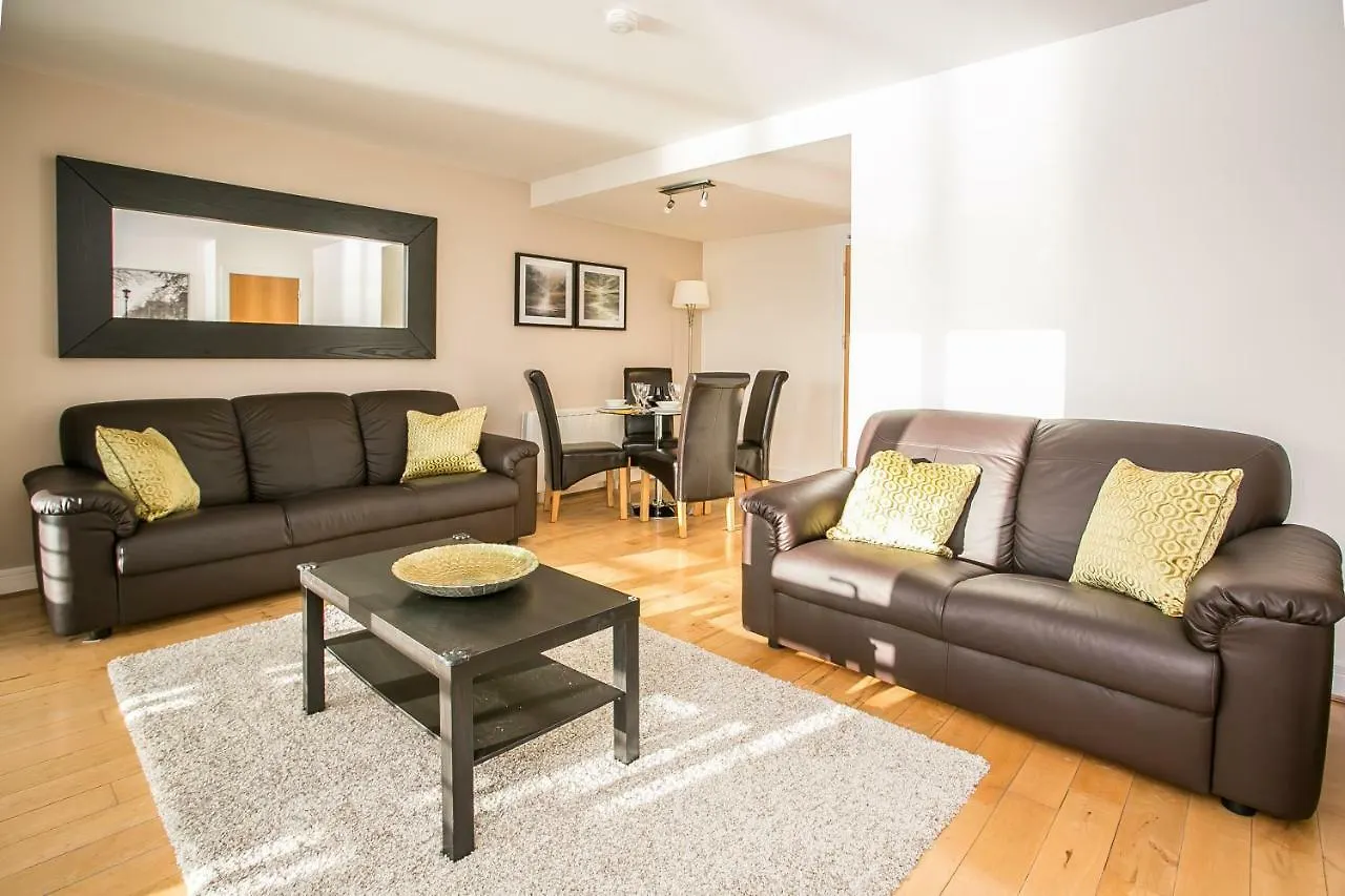 Grand Canal Square Apartments Дублин