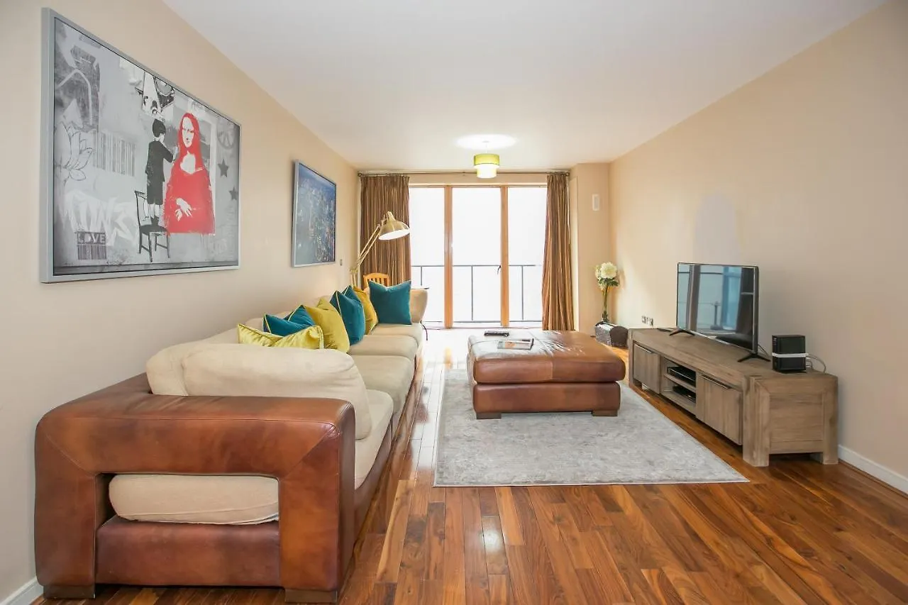 Grand Canal Square Apartments Дублин Ирландия